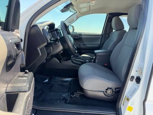 Used 2020 Toyota Tacoma SR RWD image 9