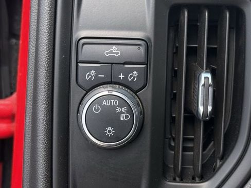 Used 2022 Chevrolet Silverado 1500 Custom image 20