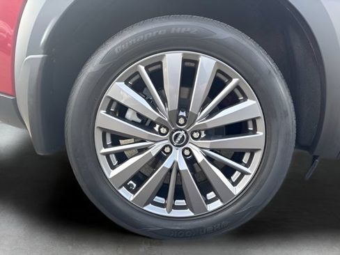 Used 2023 Nissan Pathfinder SL w/ SL Premium Package AWD/4WD image 43