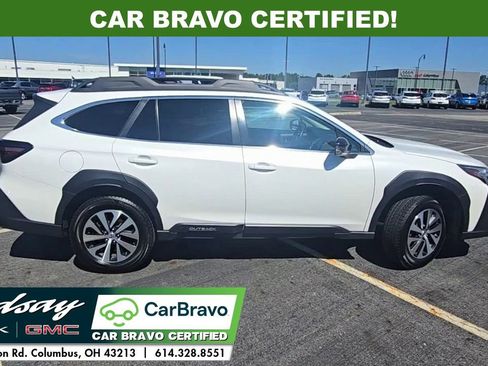 Used 2023 Subaru Outback Premium image 9