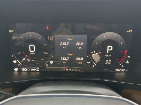 Used 2024 GMC Canyon AT4 w/ AT4 Premium Package image 26