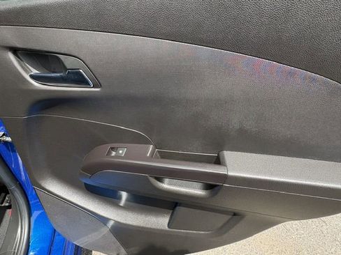 Used 2020 Chevrolet Sonic LT w/ Convenience Package FWD image 22