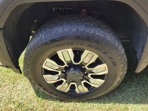 Used 2024 GMC Sierra 2500 Denali w/ Denali Reserve Package image 17