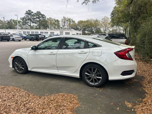 Used 2021 Honda Civic EX-L image 2