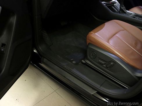 Used 2020 Audi Q3 2.0T Premium w/ Convenience Package image 24