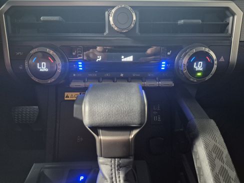 New 2026 Toyota 4Runner Limited AWD/4WD image 27