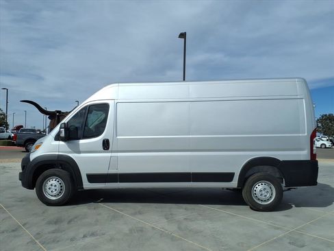 New 2026 RAM ProMaster 2500 w/ Convenience Group image 3