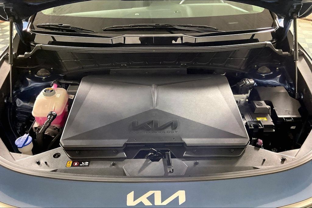 Used 2023 Kia Niro Wind FWD image 9