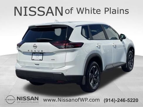 Certified 2025 Nissan Rogue SV AWD/4WD image 4