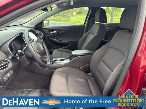 Used 2018 Chevrolet Malibu LT w/ Driver Confidence Package FWD image 19
