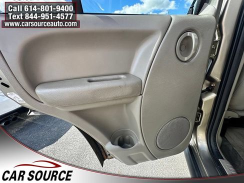 Used 2007 Jeep Liberty Sport AWD/4WD image 24