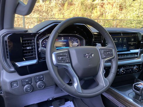 Used 2026 Chevrolet Silverado 1500 RST w/ RST All Star Premium Package image 17