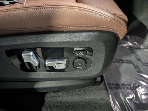 Used 2021 BMW X5 M50i w/ Executive Package AWD/4WD image 27