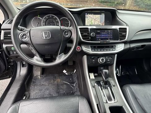 Used 2015 Honda Accord EX-L image 18