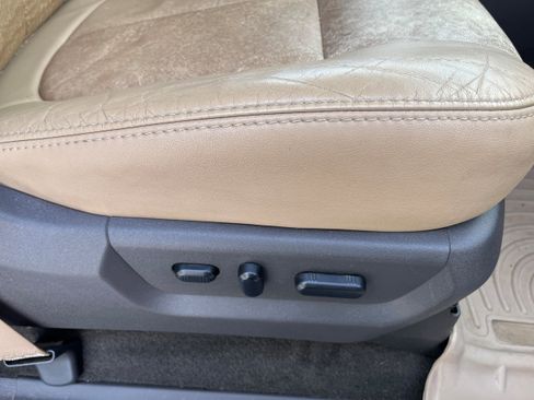 Used 2011 Ford F250 Lariat w/ FX4 Off Road Pkg AWD/4WD image 13