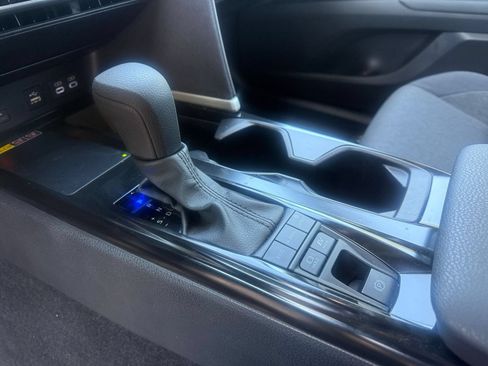 Used 2025 Toyota Camry LE FWD image 37