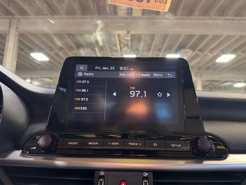 Certified 2024 Kia Forte LXS image 17