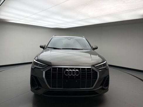 Used 2023 Audi Q3 2.0T Premium image 8
