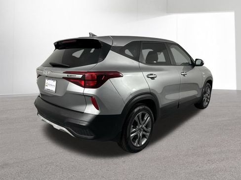 Used 2023 Kia Seltos LX AWD/4WD image 33