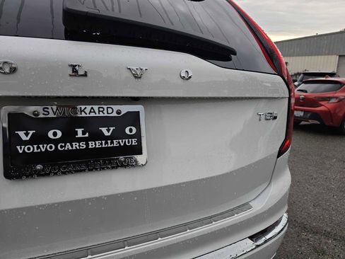 New 2026 Volvo XC90 T8 Plus w/ Protection Package Premier AWD/4WD image 15