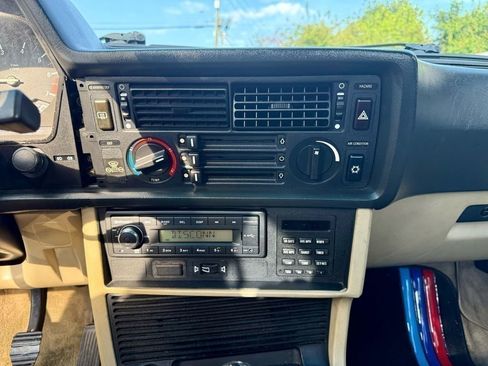 Used 1987 BMW 635CSi Coupe image 24