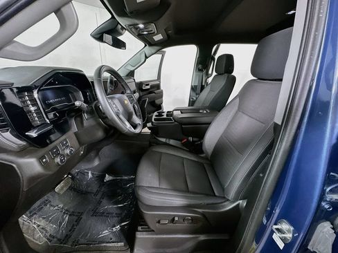 Used 2024 Chevrolet Silverado 1500 LT AWD/4WD image 15