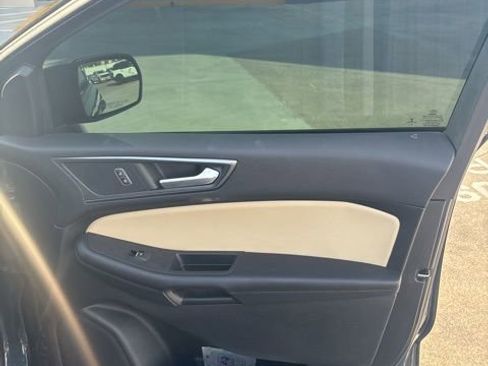 Used 2022 Ford Edge SE AWD/4WD image 13