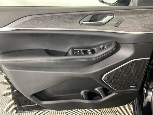 Used 2022 Jeep Grand Cherokee Limited 4xe w/ Luxury Tech Group II image 14