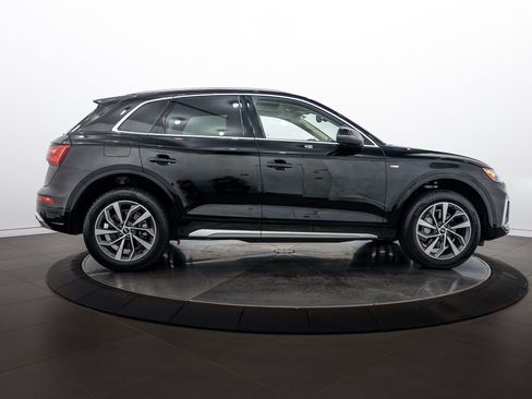 Certified 2023 Audi Q5 2.0T Premium Plus w/ Premium Plus Package AWD/4WD image 3
