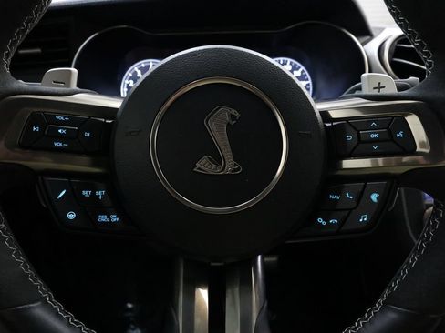 Used 2022 Ford Mustang Shelby GT500 w/ Technology Package RWD image 40