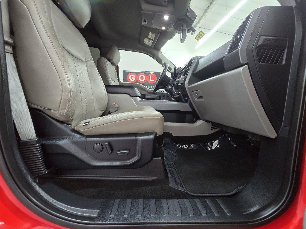 Used 2019 Ford F150 XLT w/ Equipment Group 302A Luxury AWD/4WD image 19