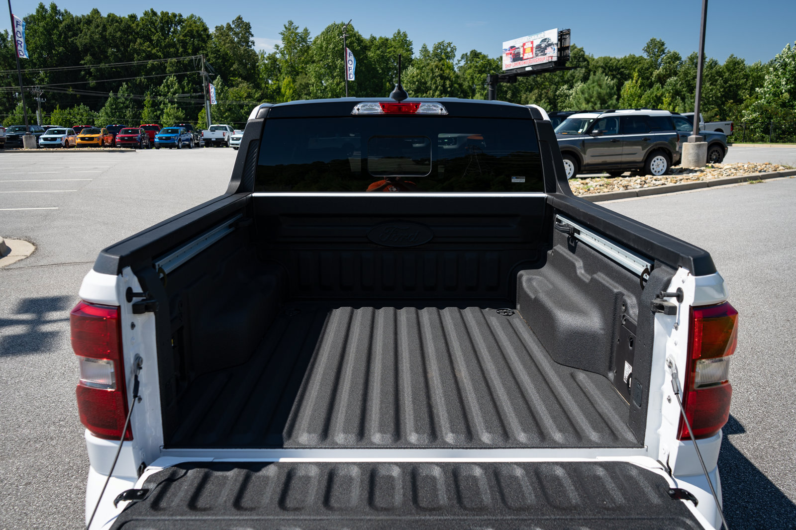 Used 2025 Ford Maverick Lobo AWD/4WD image 9