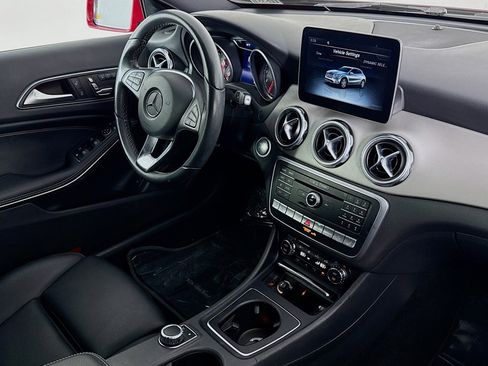 Used 2018 Mercedes-Benz GLA 250 4MATIC image 15