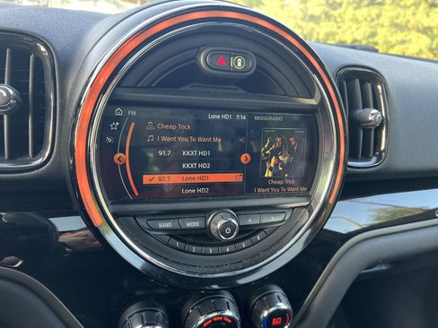 Used 2019 MINI Cooper Countryman S w/ Yin Yang Edition FWD image 21