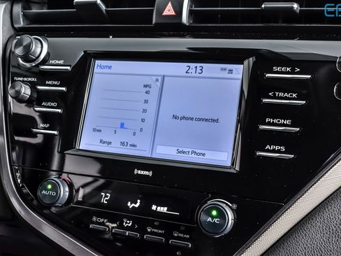 Used 2020 Toyota Camry SE image 26