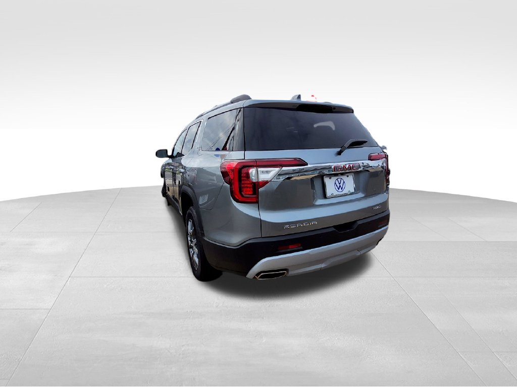 Used 2023 GMC Acadia SLT AWD/4WD image 4