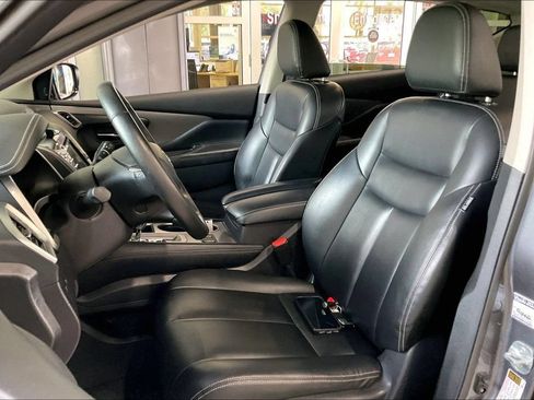 Used 2024 Nissan Murano SV AWD/4WD image 3