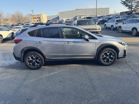 Used 2018 Subaru Crosstrek 2.0i Premium w/ Eyesight System image 8