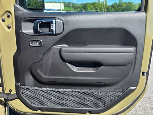 New 2025 Jeep Gladiator Mojave AWD/4WD image 38