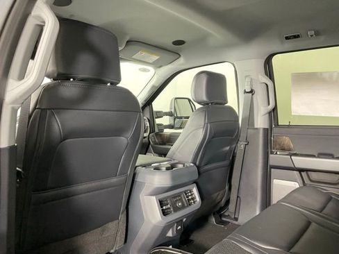 New 2026 Ford F250 Lariat w/ Black Appearance Package image 15