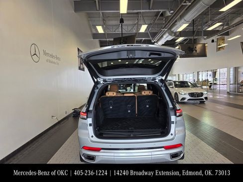 Used 2023 Jeep Grand Cherokee Summit w/ Adv Protech Group IV AWD/4WD image 17