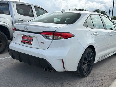 Certified 2025 Toyota Corolla SE w/ SE Premium Package FWD image 7