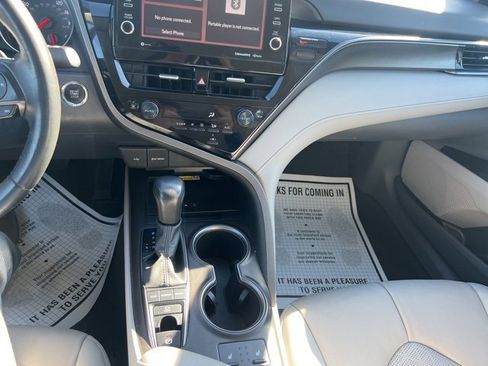 Used 2023 Toyota Camry XSE image 10