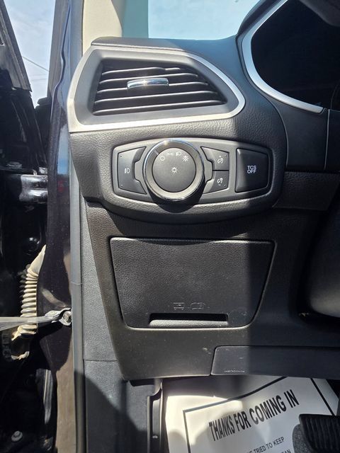 Used 2020 Ford Edge SEL AWD/4WD image 17