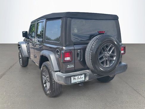 Used 2024 Jeep Wrangler Unlimited Sport AWD/4WD image 6