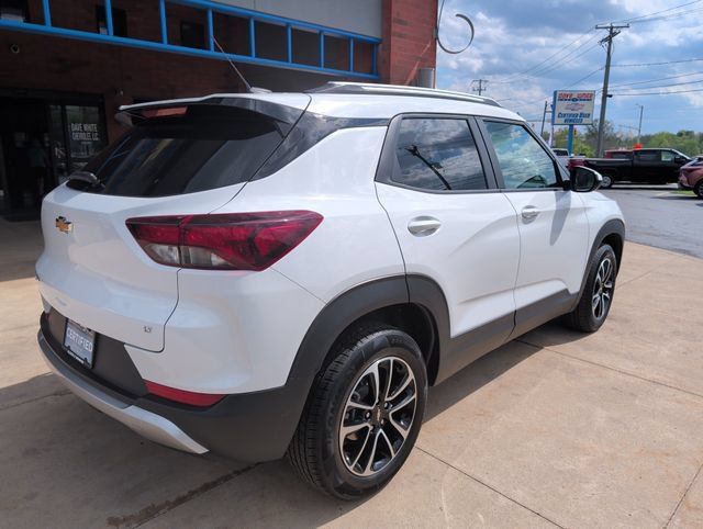 Used 2025 Chevrolet TrailBlazer LT AWD/4WD image 8