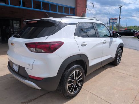 Used 2025 Chevrolet TrailBlazer LT AWD/4WD image 8