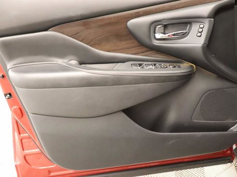 Used 2019 Nissan Murano Platinum w/ Cargo Package image 17