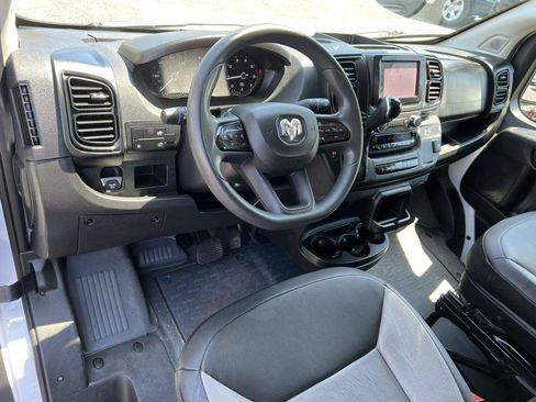 Used 2025 RAM ProMaster 2500 w/ Convenience Group FWD image 16