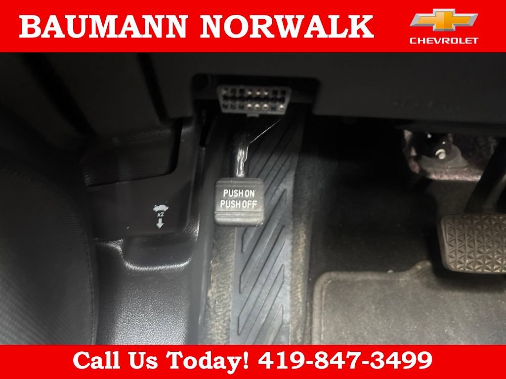 Used 2017 Chevrolet Cruze LT FWD image 27
